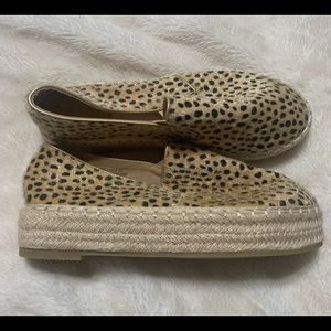 Bella Marie Cheetah Espadrilles SZ 9